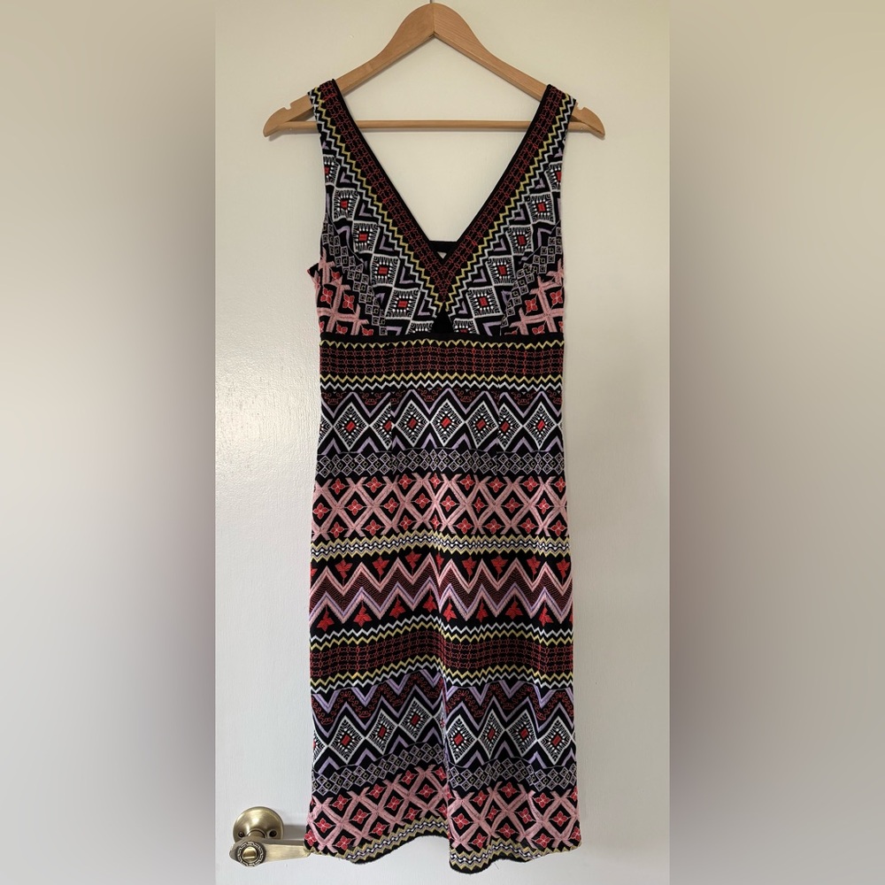 Anthropologie Akemi + Kin embroidered v-neck dress, size 2